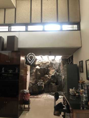 Jual Rumah Luas Elegan Dengan View Cantik di Manyar, Surabaya Jual Rumah Luas Elegan Dengan View Cantik di Manyar, Surabaya