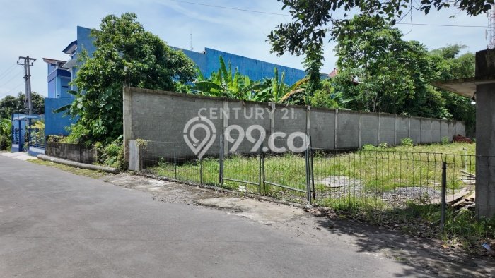 Lahan Strategis di Ngaglik Dijual dengan Luas 861m2 Lahan Strategis di Ngaglik Dijual dengan Luas 861m2