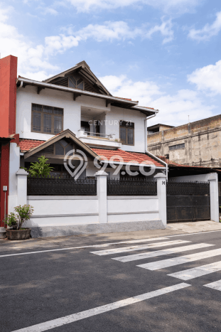 Rumah Mewah Siap Huni LT 234m2 di Danurejan, Yogyakarta Rumah Mewah Siap Huni LT 234m2 di Danurejan, Yogyakarta