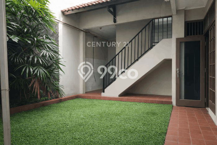 Rumah Mewah Siap Huni LT 234m2 di Danurejan, Yogyakarta Rumah Mewah Siap Huni LT 234m2 di Danurejan, Yogyakarta