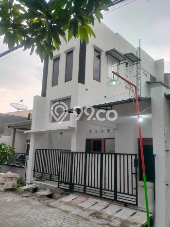 Disewakan! Rumah 5 Kamar Tidur &
2 Kamar Mandi di Muktiharjo, Semarang Disewakan! Rumah 5 Kamar Tidur &
2 Kamar Mandi di Muktiharjo, Semarang