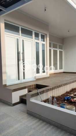 Dijual Rumah Premium dengan Fasilitas Sekitar Komplit di Semarang Barat, Semarang Dijual Rumah Premium dengan Fasilitas Sekitar Komplit di Semarang Barat, Semarang