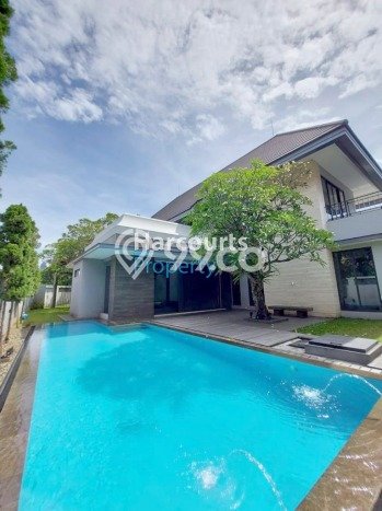 Siap Huni Rumah Mewah 4 Kamar di Kebayoran Baru Dekat ke Mana Saja Siap Huni Rumah Mewah 4 Kamar di Kebayoran Baru Dekat ke Mana Saja