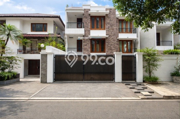 Hunian Kondisi Baik Disewakan di Pondok Indah, Jakarta Selatan LT 600m2, LB 1200m2 Hunian Kondisi Baik Disewakan di Pondok Indah, Jakarta Selatan LT 600m2, LB 1200m2