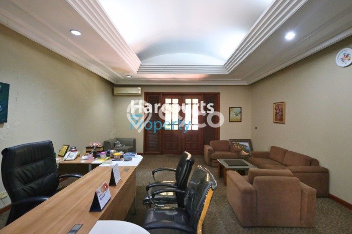 Unit Komersial Dijual di Jakarta Selatan LT 2053m2 & LB 1500m2 Unit Komersial Dijual di Jakarta Selatan LT 2053m2 & LB 1500m2