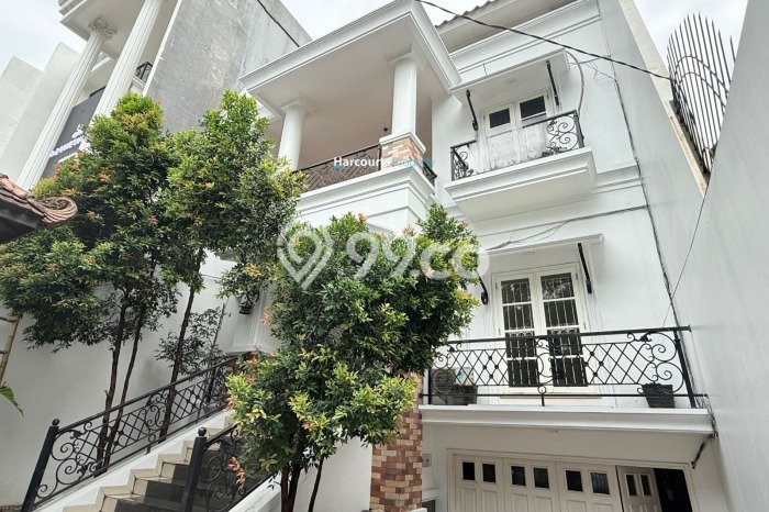 Disewakan Rumah Bagus di Tebet Harga Rp 550 Juta/ Tahun Disewakan Rumah Bagus di Tebet Harga Rp 550 Juta/ Tahun