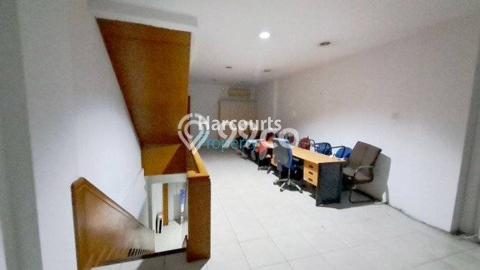 Lokasi Strategis! Dijual Ruko Bisnis di Kebayoran Baru, Jakarta Selatan Kondisi Baik Lokasi Strategis! Dijual Ruko Bisnis di Kebayoran Baru, Jakarta Selatan Kondisi Baik