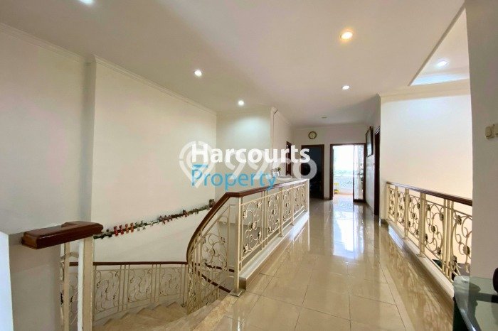 Rumah Luxury Modern Siap Huni di Wijaya Jakarta Selatan Rumah Luxury Modern Siap Huni di Wijaya Jakarta Selatan