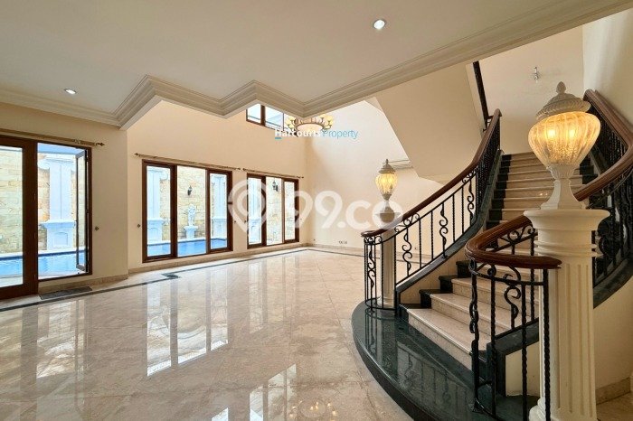 Hunian Minimalis dengan LT 420m2 & LB 998m2 Dikontrakkan di Pondok Indah Hunian Minimalis dengan LT 420m2 & LB 998m2 Dikontrakkan di Pondok Indah
