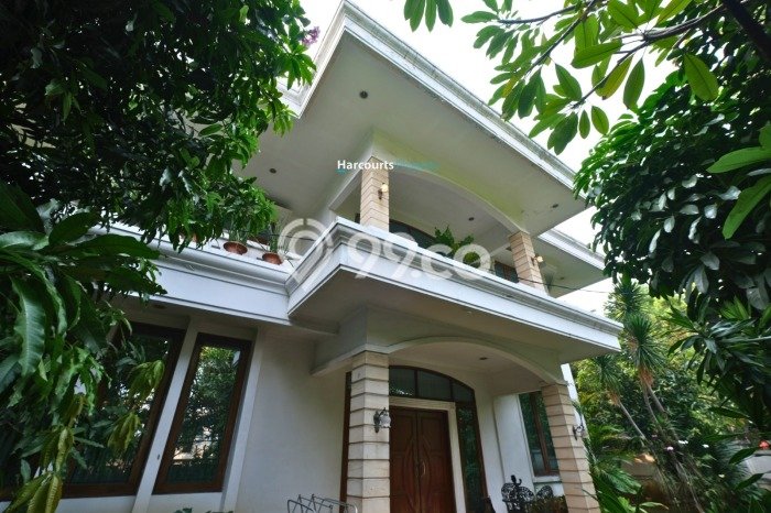 Hunian Mewah Dijual LT 1009m2 di Kebayoran Baru, Jakarta Selatan Hunian Mewah Dijual LT 1009m2 di Kebayoran Baru, Jakarta Selatan
