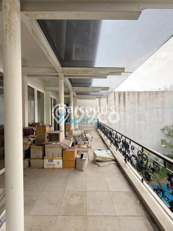 Dijual Rumah Mewah Elegan Dengan View Eksklusif di Patal Senayan, Jakarta Selatan Dijual Rumah Mewah Elegan Dengan View Eksklusif di Patal Senayan, Jakarta Selatan