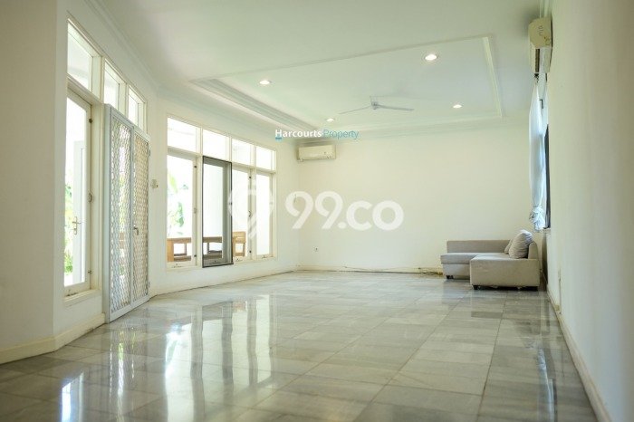 Hunian Bagus Disewakan di Cipete, Jakarta Selatan LT 800m2, LB 550m2 Hunian Bagus Disewakan di Cipete, Jakarta Selatan LT 800m2, LB 550m2