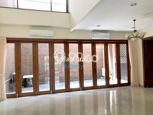 Rumah sewa siap pakai 4 Kamar Tidur di Pondok Indah, Jakarta Selatan Rumah sewa siap pakai 4 Kamar Tidur di Pondok Indah, Jakarta Selatan