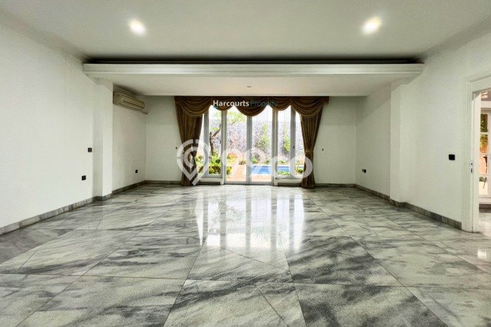 Hunian Mewah LB 700m2 Siap Huni Desain Elegan di Pondok Indah, Jakarta Selatan Hunian Mewah LB 700m2 Siap Huni Desain Elegan di Pondok Indah, Jakarta Selatan