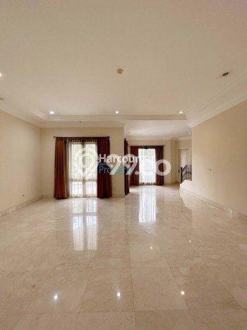 Rumah Elit Modern Siap Huni di Senopati Jakarta Selatan Rumah Elit Modern Siap Huni di Senopati Jakarta Selatan
