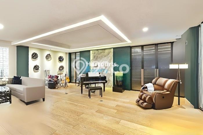 Rumah Elit Modern Tanpa Renovasi di Permata Hijau Jakarta Selatan Rumah Elit Modern Tanpa Renovasi di Permata Hijau Jakarta Selatan