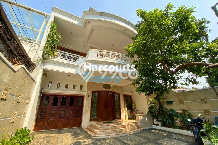 Rumah Luxury Modern Siap Huni di Wijaya Jakarta Selatan Rumah Luxury Modern Siap Huni di Wijaya Jakarta Selatan