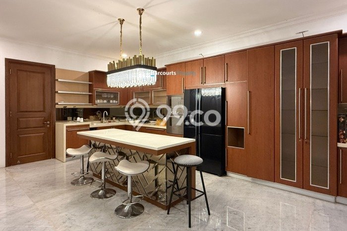 Rumah Elit LB 1100m2 Siap Huni Desain Elegan di Pondok Indah, Jakarta Selatan Rumah Elit LB 1100m2 Siap Huni Desain Elegan di Pondok Indah, Jakarta Selatan