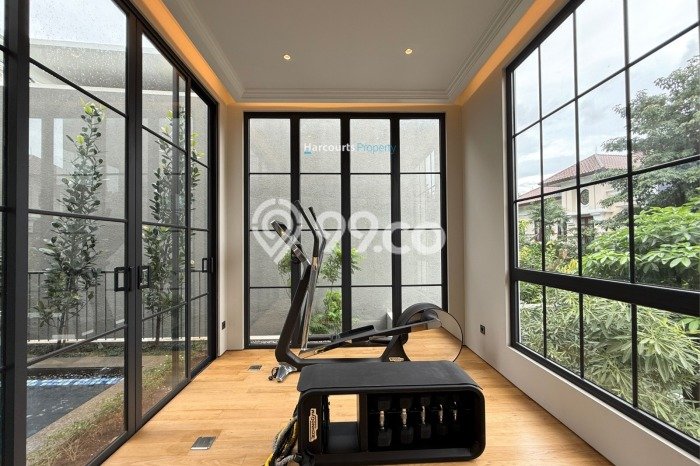 Dijual Rumah Luas Megah Dengan View Cantik di Senopati, Jakarta Selatan Dijual Rumah Luas Megah Dengan View Cantik di Senopati, Jakarta Selatan