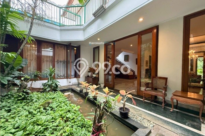 Hunian Eksklusif Siap Huni LT 667m2 di Kebayoran Baru, Jakarta Selatan Hunian Eksklusif Siap Huni LT 667m2 di Kebayoran Baru, Jakarta Selatan