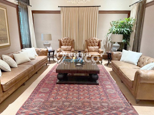 Siap Huni Rumah Mewah 5 Kamar di Menteng Dekat ke Mana Pun Siap Huni Rumah Mewah 5 Kamar di Menteng Dekat ke Mana Pun