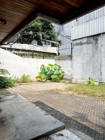 Rumah Elit Modern Tanpa Renovasi di Senopati Jakarta Selatan Rumah Elit Modern Tanpa Renovasi di Senopati Jakarta Selatan