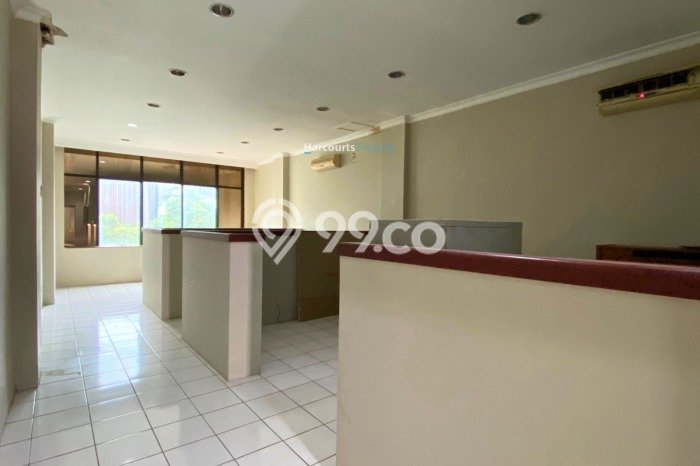 Untuk Dijual Komersial di Kebayoran Baru Jakarta Selatan LT 122m2 / LB 374m2 Untuk Dijual Komersial di Kebayoran Baru Jakarta Selatan LT 122m2 / LB 374m2