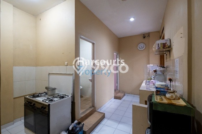 Rumah Kost Dijual di Kebayoran Baru, Jakarta Selatan, Spesifikasi 13 KT, 8 KM, 150m2 Rumah Kost Dijual di Kebayoran Baru, Jakarta Selatan, Spesifikasi 13 KT, 8 KM, 150m2