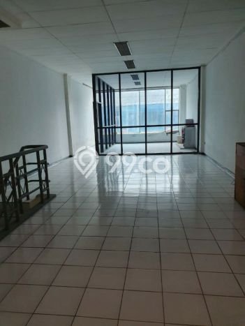 Unit Ruko Dijual di Jakarta Utara LT 82m2 & LB 330m2 Unit Ruko Dijual di Jakarta Utara LT 82m2 & LB 330m2