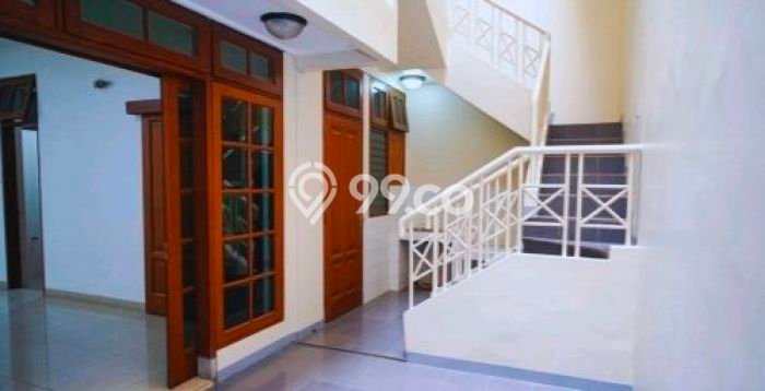 Rumah Elit Modern Tanpa Renovasi di Tamansari Jakarta Barat Rumah Elit Modern Tanpa Renovasi di Tamansari Jakarta Barat