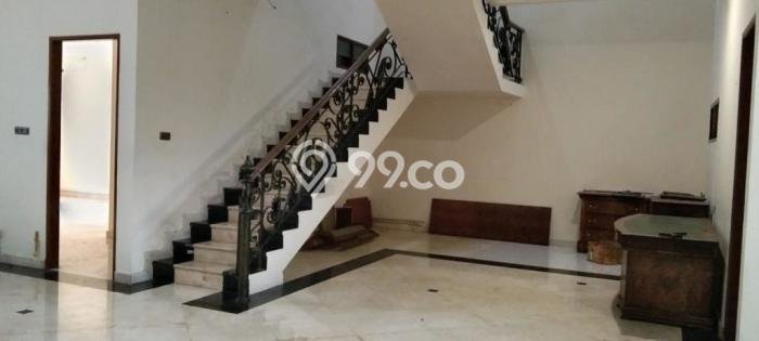 Rumah Mewah LB 750m2 Siap Pakai Desain Elegan di Kemang, Jakarta Selatan Rumah Mewah LB 750m2 Siap Pakai Desain Elegan di Kemang, Jakarta Selatan