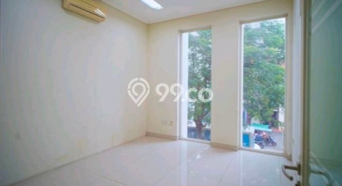 Dijual! Gudang di Daan Mogot Jakarta Barat LT 558m2 / LB 324m2 Kawasan Bisnis Dijual! Gudang di Daan Mogot Jakarta Barat LT 558m2 / LB 324m2 Kawasan Bisnis