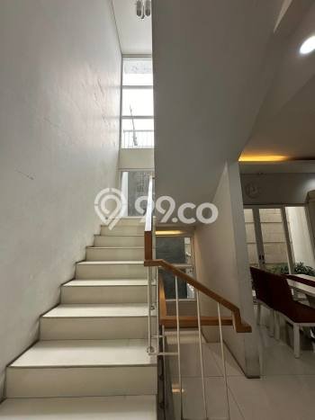 Siap Huni Rumah Mewah 5 Kamar di Kelapa Gading Dekat ke Mana Pun Siap Huni Rumah Mewah 5 Kamar di Kelapa Gading Dekat ke Mana Pun