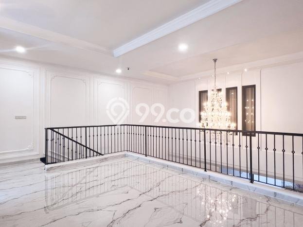 Rumah Mewah LB 500m2 Siap Huni Desain Elegan di Sunter, Jakarta Utara Rumah Mewah LB 500m2 Siap Huni Desain Elegan di Sunter, Jakarta Utara