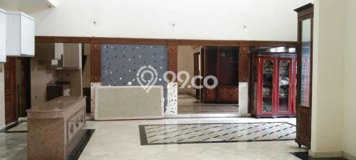 Rumah Mewah LB 750m2 Siap Pakai Desain Elegan di Kemang, Jakarta Selatan Rumah Mewah LB 750m2 Siap Pakai Desain Elegan di Kemang, Jakarta Selatan