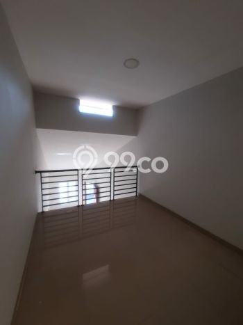 For Sale Rumah 3 Kamar Lokasi Strategis Bagus dan Strategis di Kelapa Gading For Sale Rumah 3 Kamar Lokasi Strategis Bagus dan Strategis di Kelapa Gading