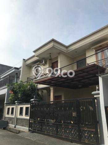 Kesempatan Investasi 4 Kamar Tidur dan 4 Kamar Mandi di Rawamangun, Dekat Pusat Kota, Jakarta Timur Kesempatan Investasi 4 Kamar Tidur dan 4 Kamar Mandi di Rawamangun, Dekat Pusat Kota, Jakarta Timur