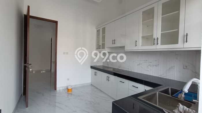 Hunian Mewah Dijual LT 125m2 di Duren Sawit, Jakarta Timur Hunian Mewah Dijual LT 125m2 di Duren Sawit, Jakarta Timur