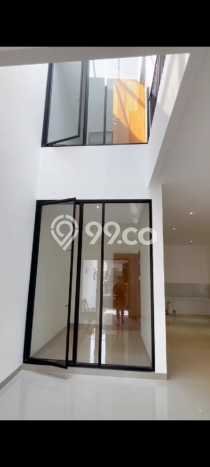 PROMO SPESIAL! Rumah Untuk Investasi di Kelapa Gading, LT 102m² Bangunan 210m² PROMO SPESIAL! Rumah Untuk Investasi di Kelapa Gading, LT 102m² Bangunan 210m²