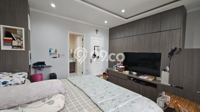 Rumah Elit Modern Siap Huni di Sunter Jakarta Utara Rumah Elit Modern Siap Huni di Sunter Jakarta Utara