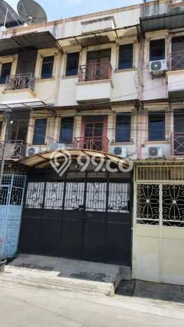 Ruko Bagus Dijual LB 150m2 Lokasi Strategis Jakarta Barat Area Cocok untuk Berbisnis Ruko Bagus Dijual LB 150m2 Lokasi Strategis Jakarta Barat Area Cocok untuk Berbisnis