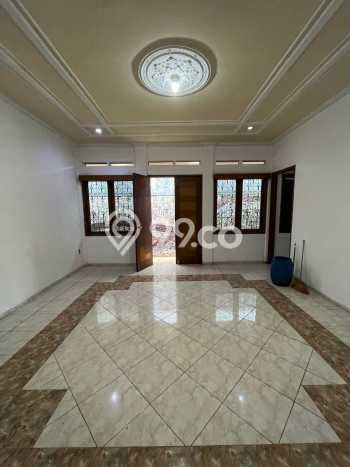 Siap Huni Rumah Mewah 4 Kamar di Cempaka Putih Dekat ke Mana Pun Siap Huni Rumah Mewah 4 Kamar di Cempaka Putih Dekat ke Mana Pun