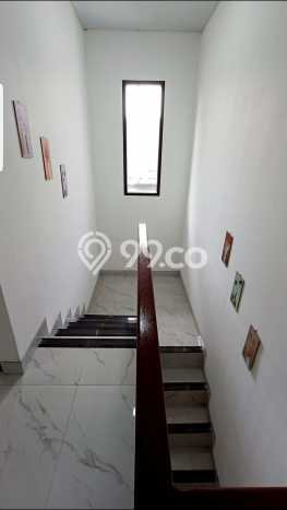 Rumah Strategis Minimalis Lb 85m2 di Cisauk, Tangerang Rumah Strategis Minimalis Lb 85m2 di Cisauk, Tangerang