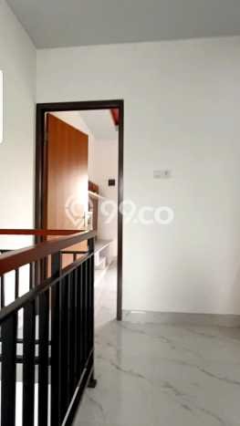 Rumah Strategis Minimalis Lb 85m2 di Cisauk, Tangerang Rumah Strategis Minimalis Lb 85m2 di Cisauk, Tangerang