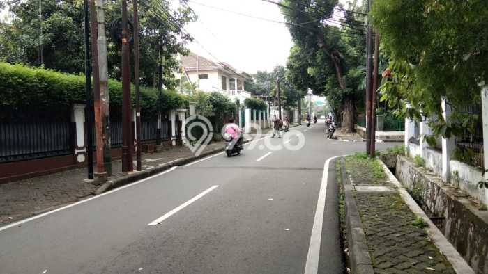 Hot Offer Hunian Mewah Ideal dan Luas di Menteng, Jakarta Pusat Hot Offer Hunian Mewah Ideal dan Luas di Menteng, Jakarta Pusat