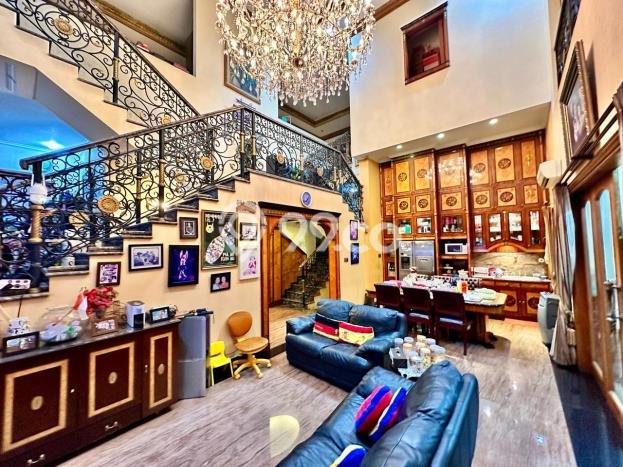 Rumah Eksklusif Siap Huni LT 459m2 di Pancoran, Jakarta Selatan Rumah Eksklusif Siap Huni LT 459m2 di Pancoran, Jakarta Selatan