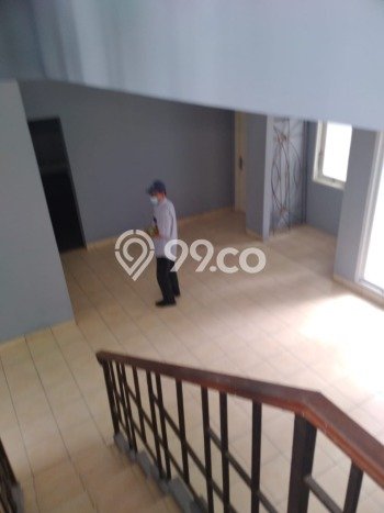 Rumah Mewah Dijual LT 200m2 di Karawaci, Tangerang Rumah Mewah Dijual LT 200m2 di Karawaci, Tangerang