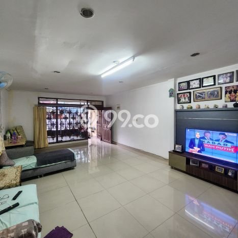 Jual Rumah Eksklusif 2 KT di Tomang, Jakarta Barat Jual Rumah Eksklusif 2 KT di Tomang, Jakarta Barat