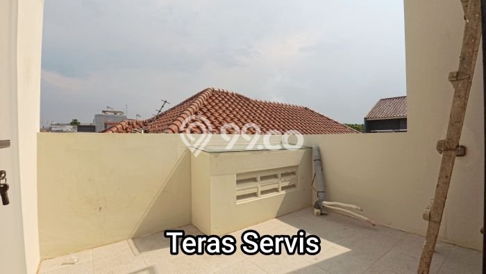 Jual Cepat Rumah dengan 4 Kamar Tidur dan 3 Kamar Mandi di Kawasan , Jakarta Barat Jual Cepat Rumah dengan 4 Kamar Tidur dan 3 Kamar Mandi di Kawasan , Jakarta Barat