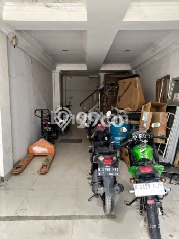 Ruko Komersial Dijual di Cengkareng Jakarta Barat LT 56m2 & LB 120m2 Ruko Komersial Dijual di Cengkareng Jakarta Barat LT 56m2 & LB 120m2